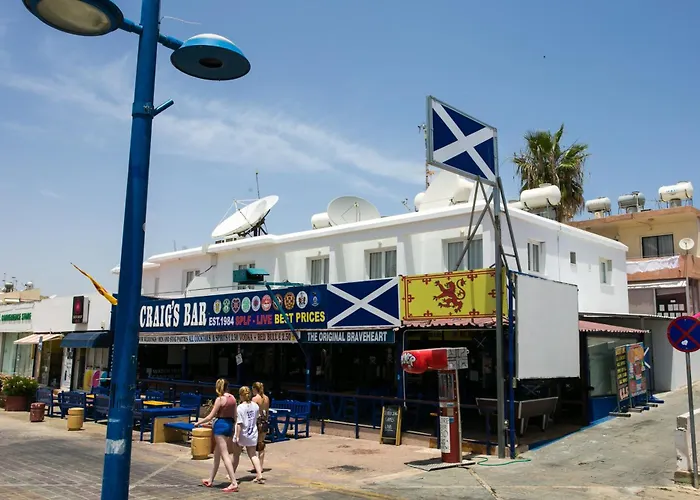 Hotell Flora Maria 3*