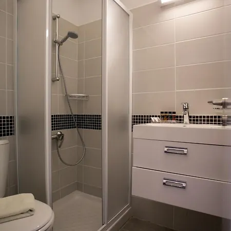 Szálloda Flora Maria 3*